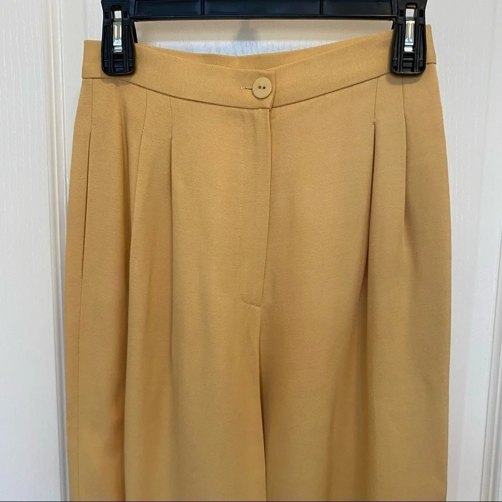 Vintage Suit Buttery soft yellow high-rise two-piece suit size 6 - Picture 14 of 15